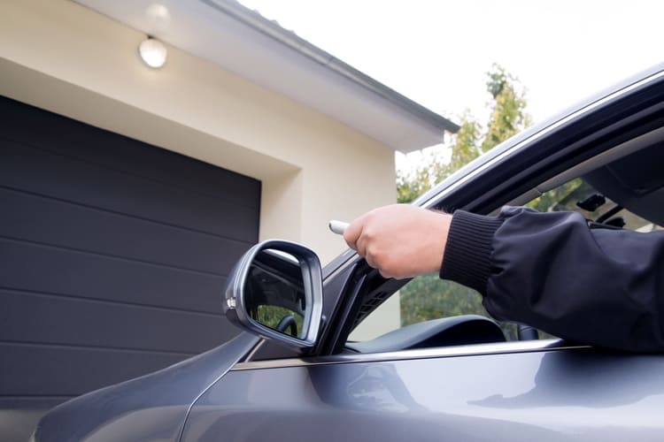 automatismes de portes de garage à Saint-Blaise-du-Buis